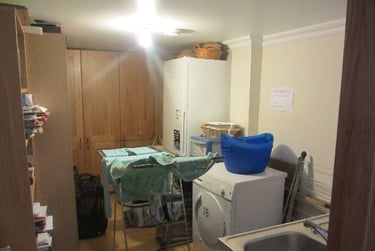 6 bed house, Dutch Gardens, Near university, Kingston, KT27TT - Image 3